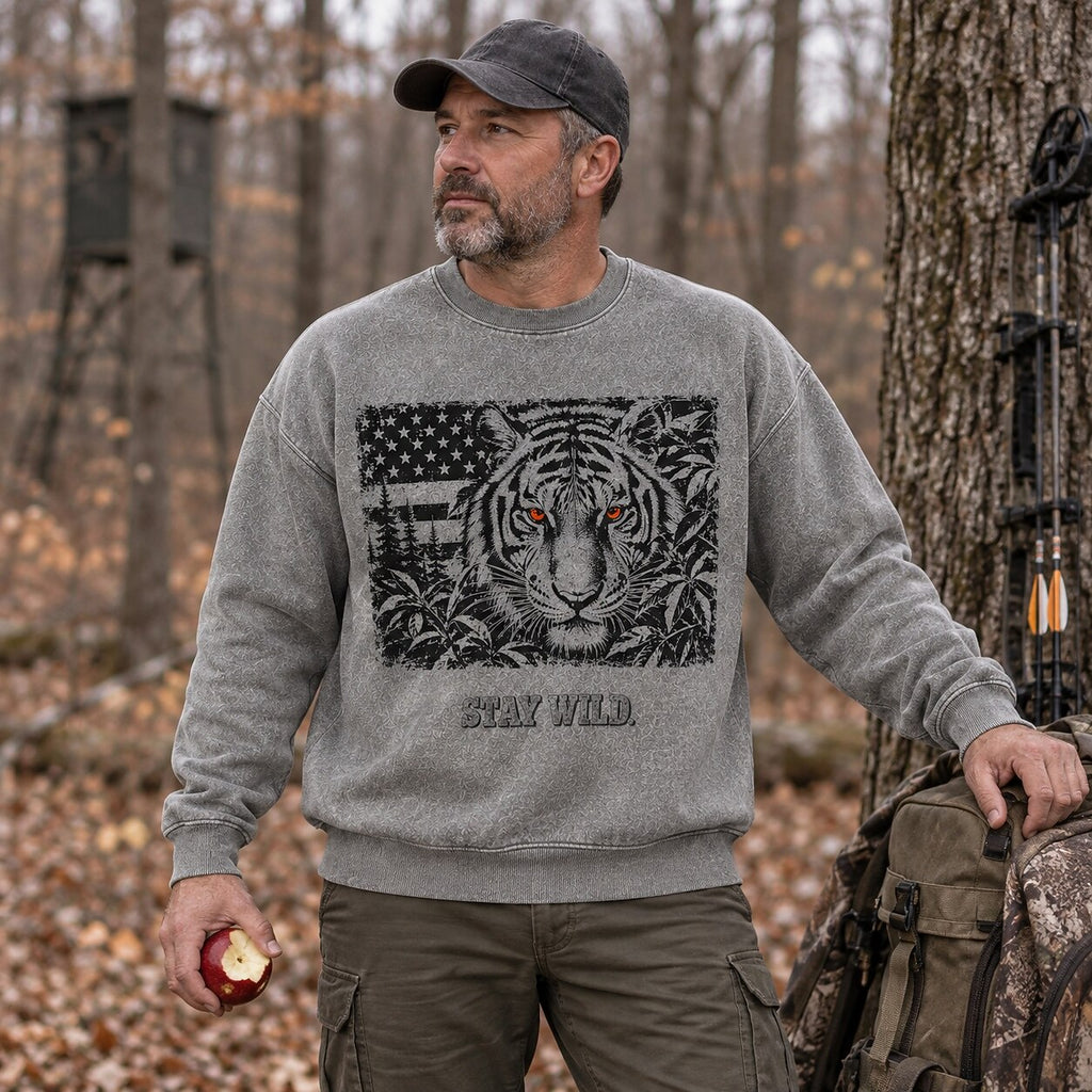 Washed American Flag Tiger Wildlife Graphic Sweatshirt